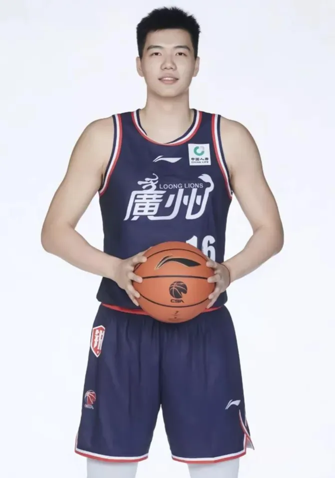 焦泊乔变化挺大啊!曾经是莽撞少年,如今度日如年?-CBA-CBA专区-虎扑社区