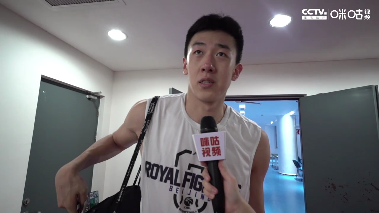 独家对话王少杰:膜拜孙悦18 5表现 生涯首场季后赛表现打6.5分