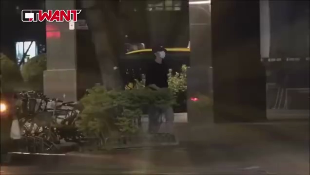 video-poster