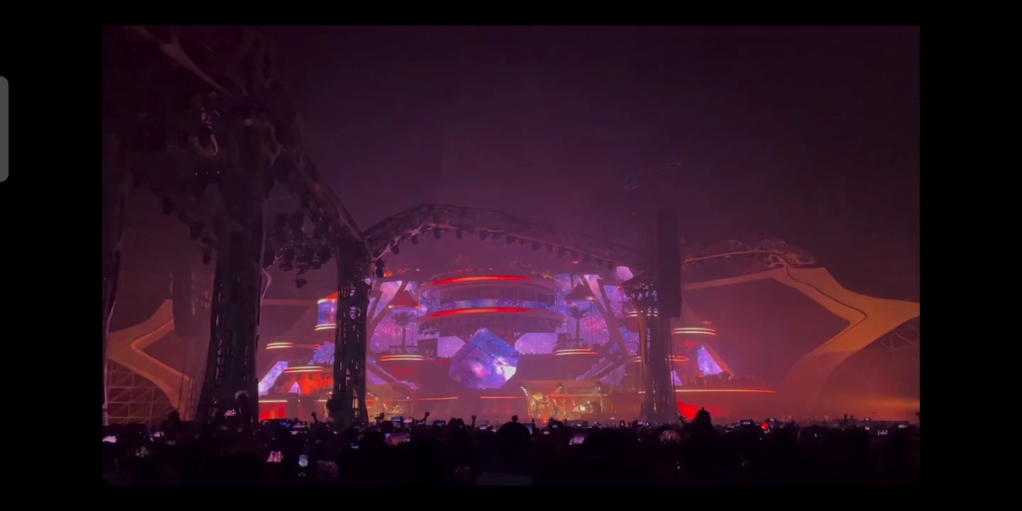 video-poster
