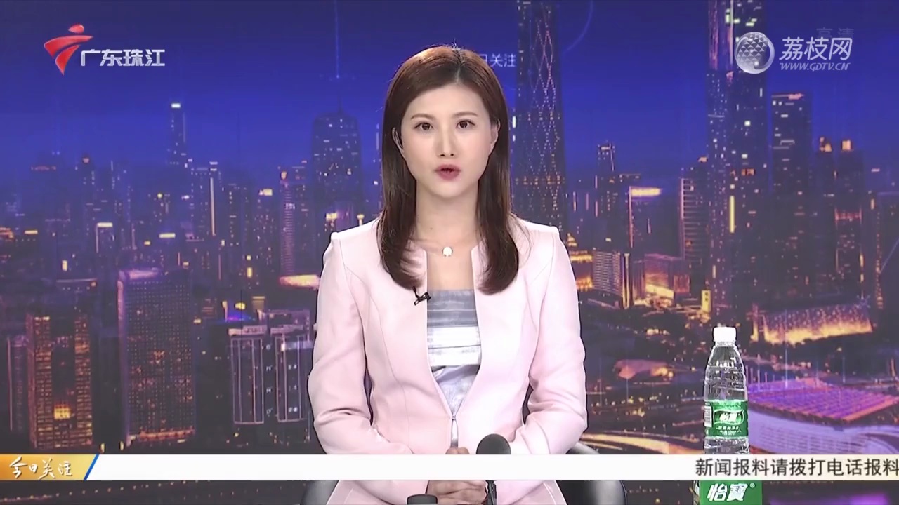 巨乳症 