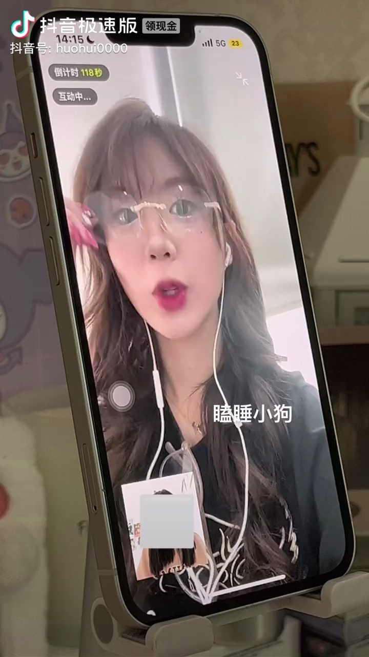 video-poster