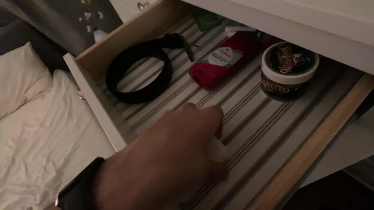 video-poster