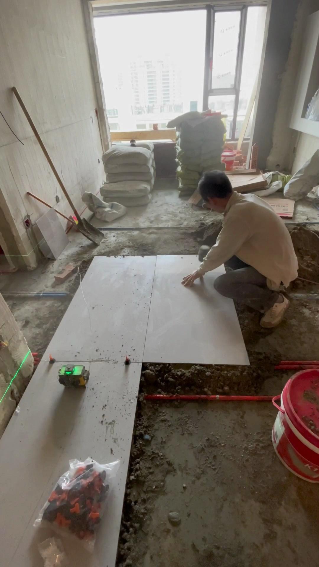 从开工到水电,木工吊顶结束,现在是瓦工施工阶段