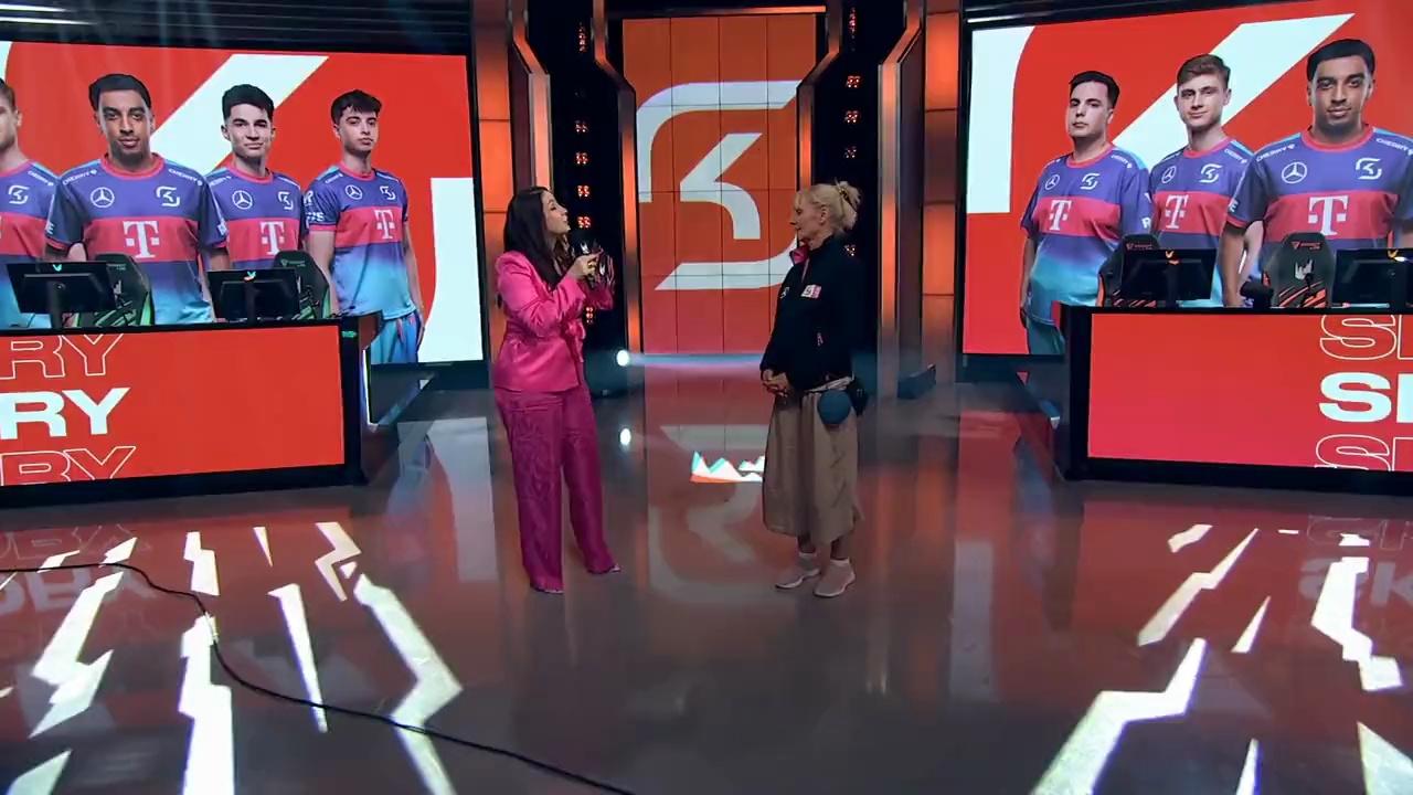 video-poster