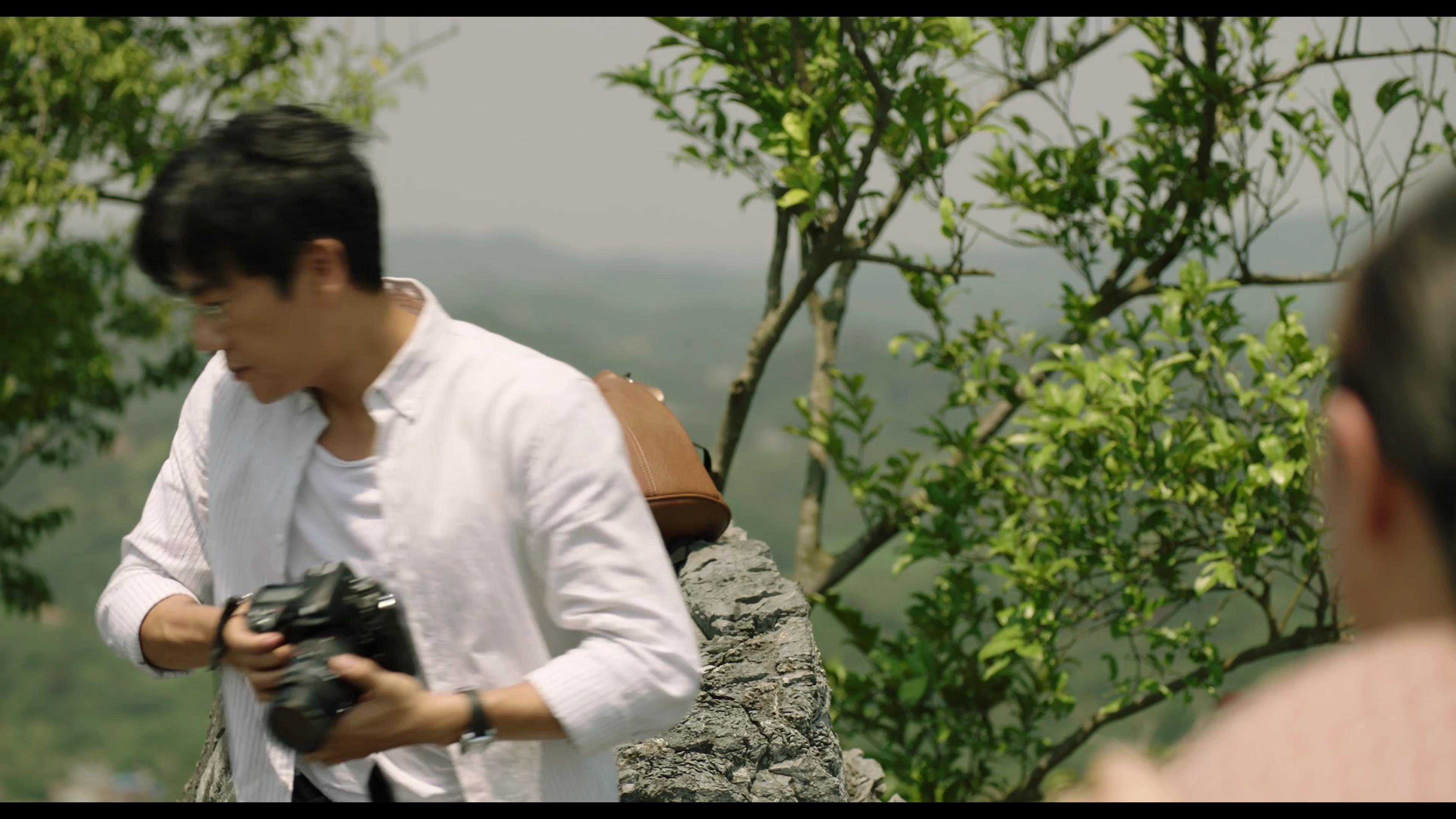 video-poster