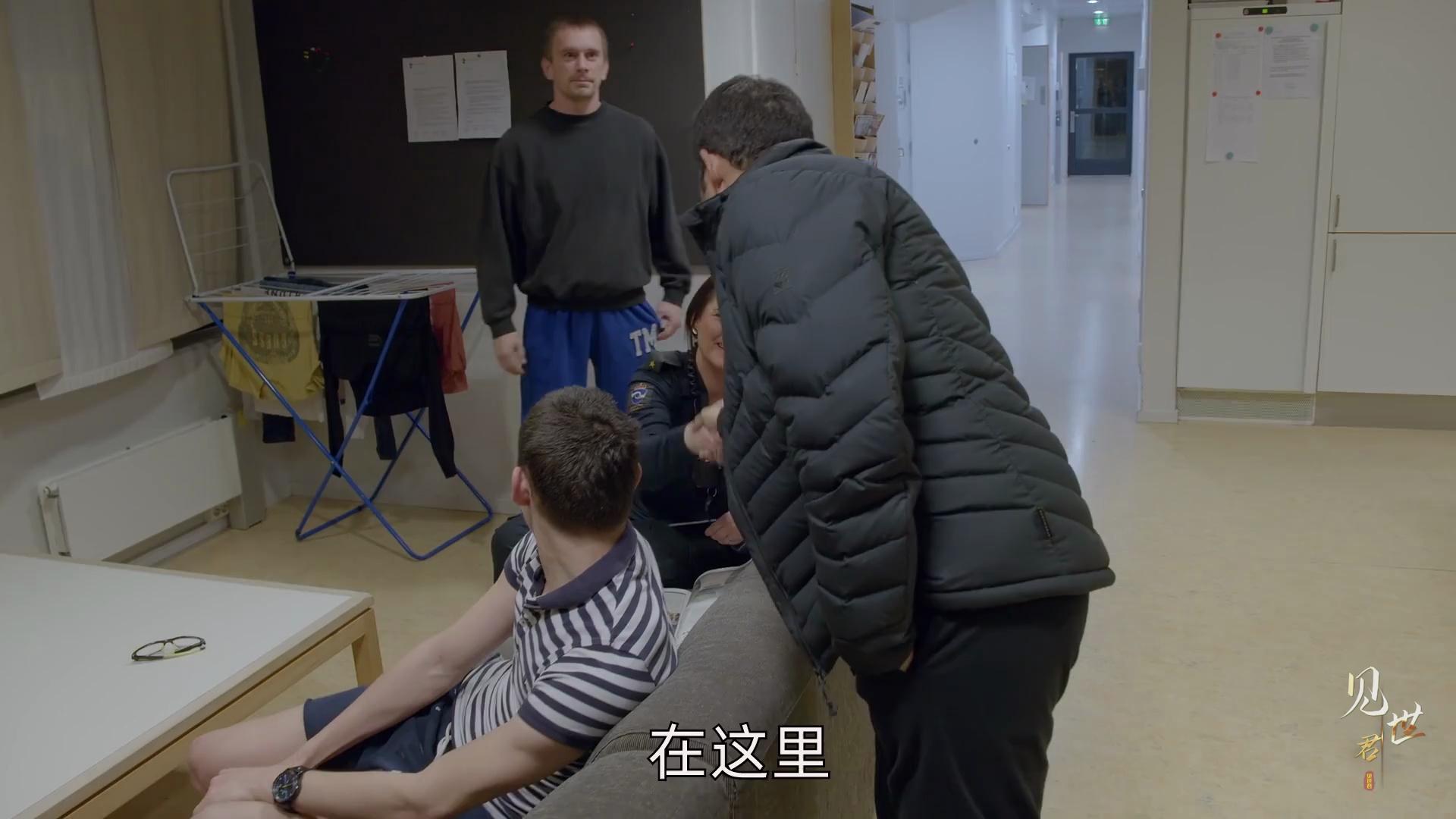 video-poster