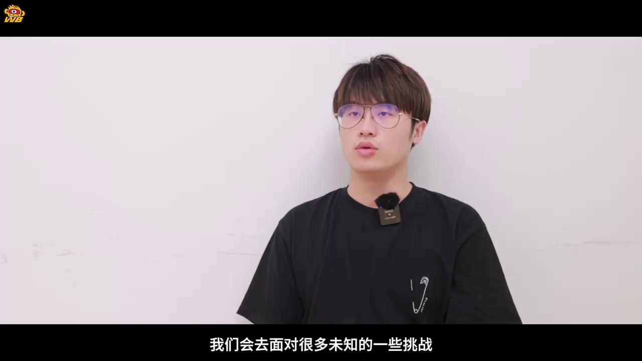 video-poster