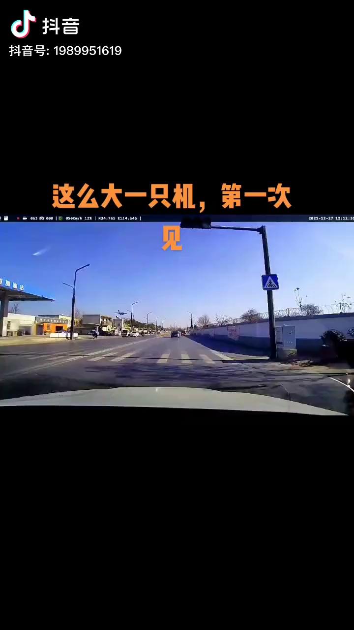 video-poster