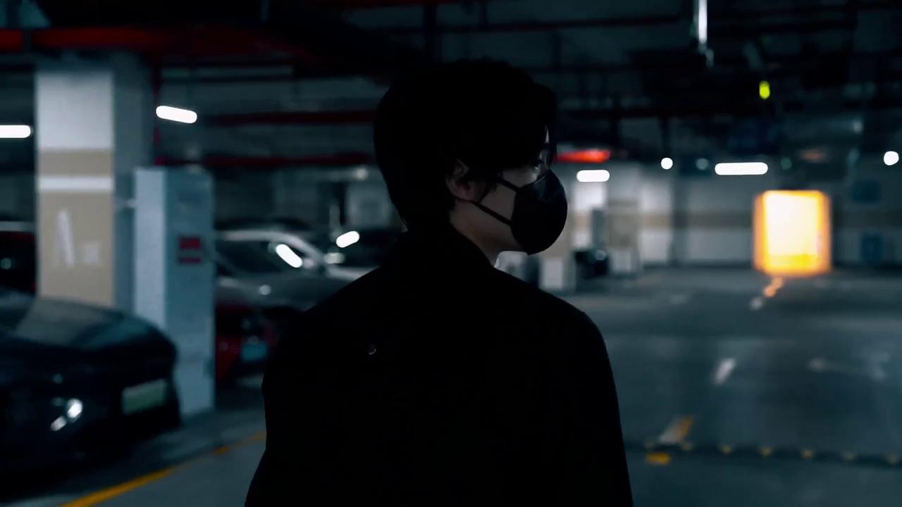 video-poster