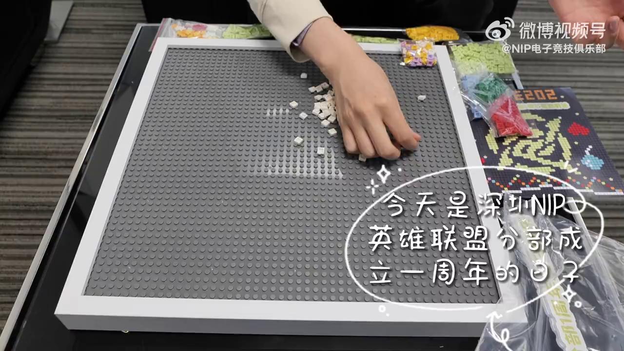 video-poster