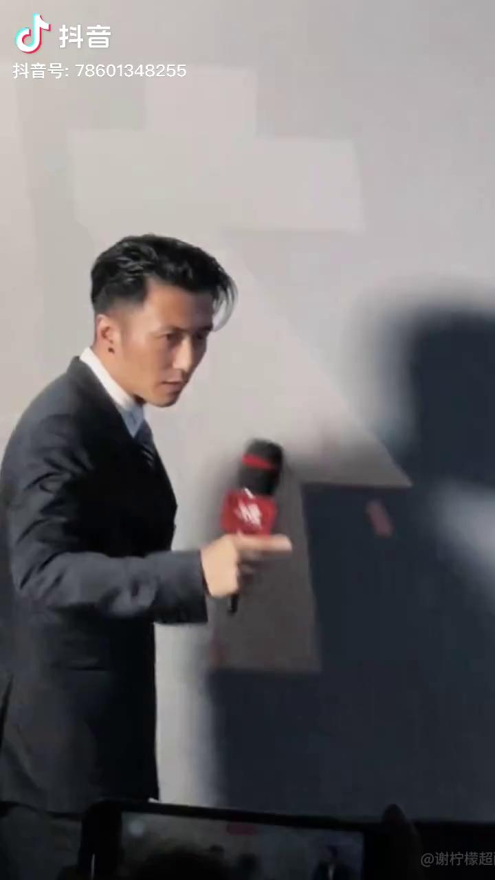 video-poster