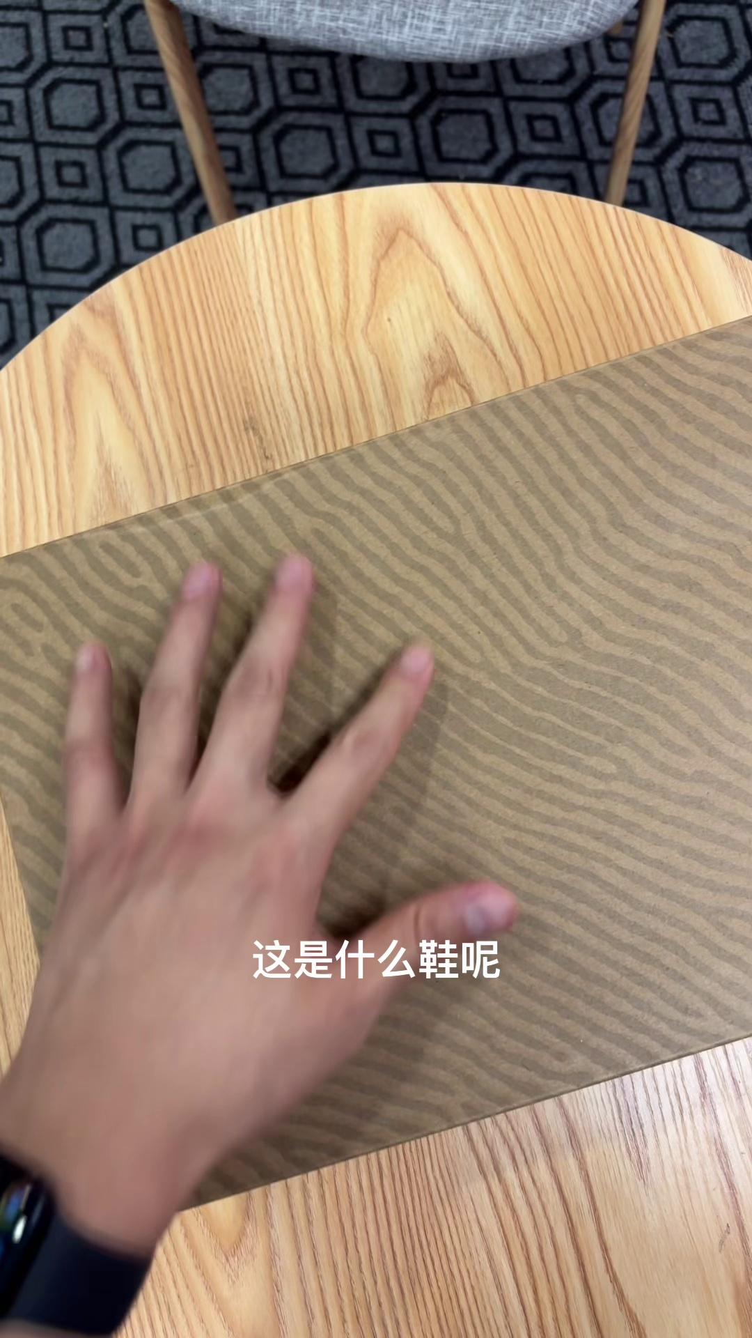 video-poster