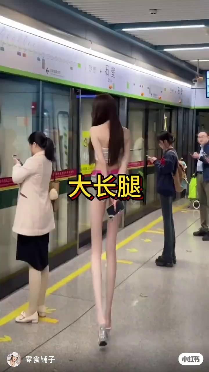 video-poster
