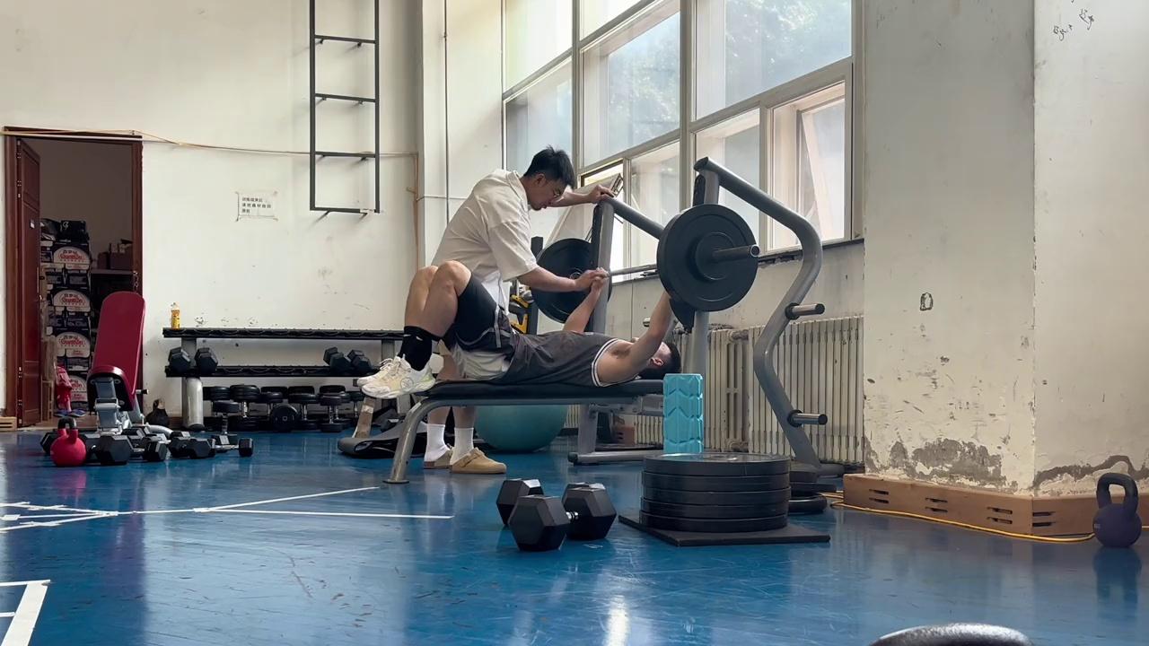 video-poster