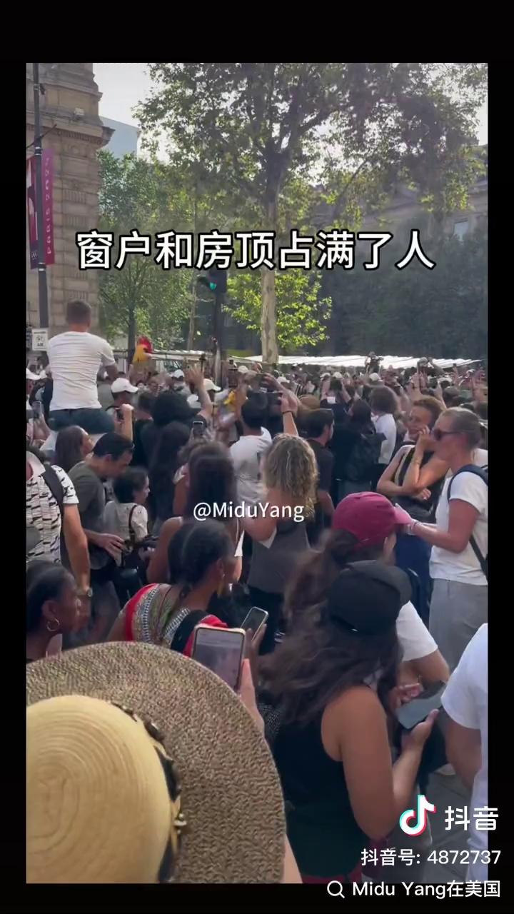 video-poster