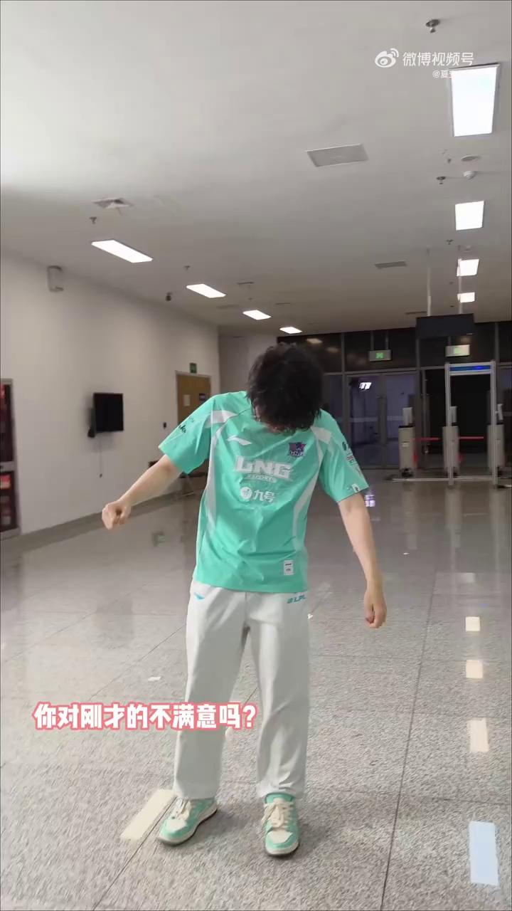 video-poster