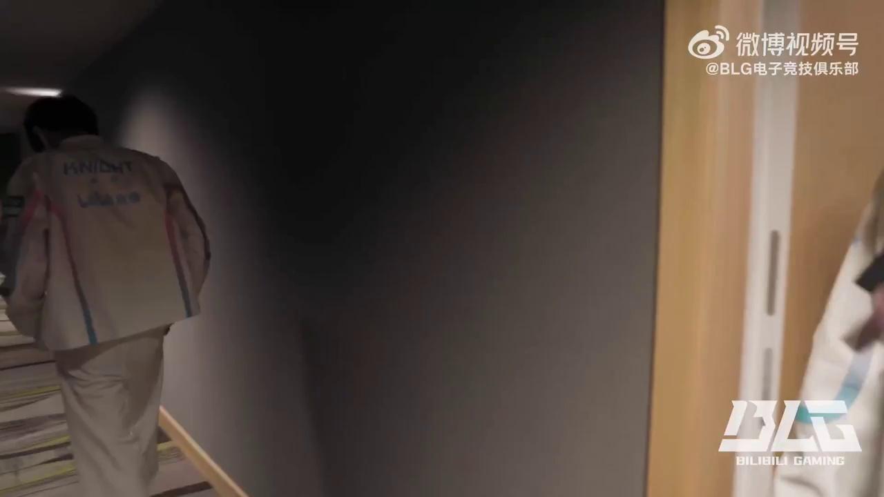 video-poster