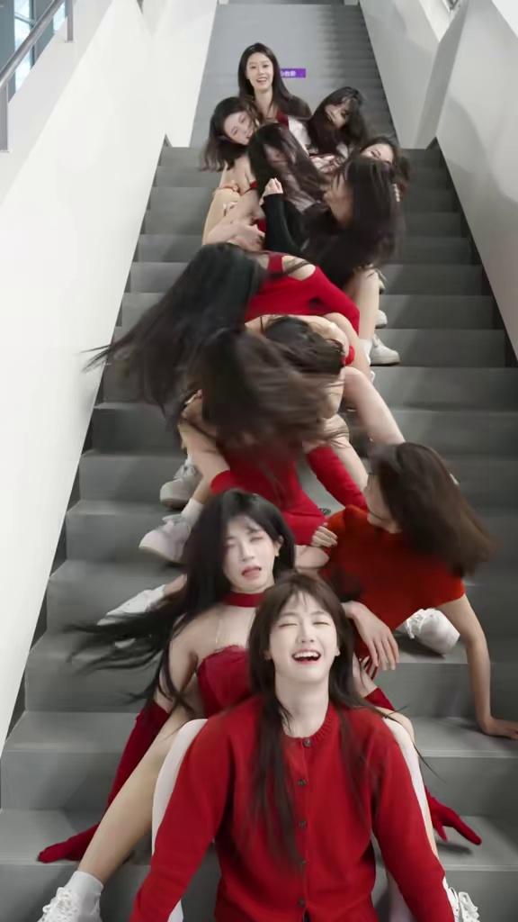 video-poster