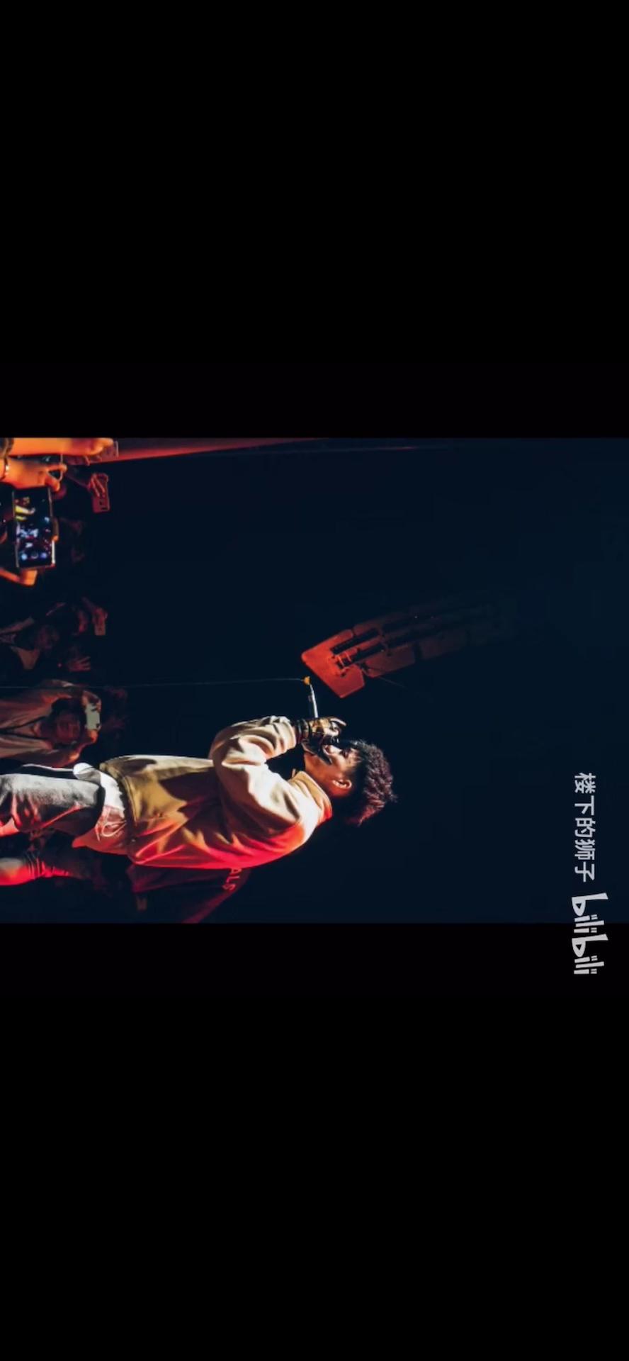video-poster