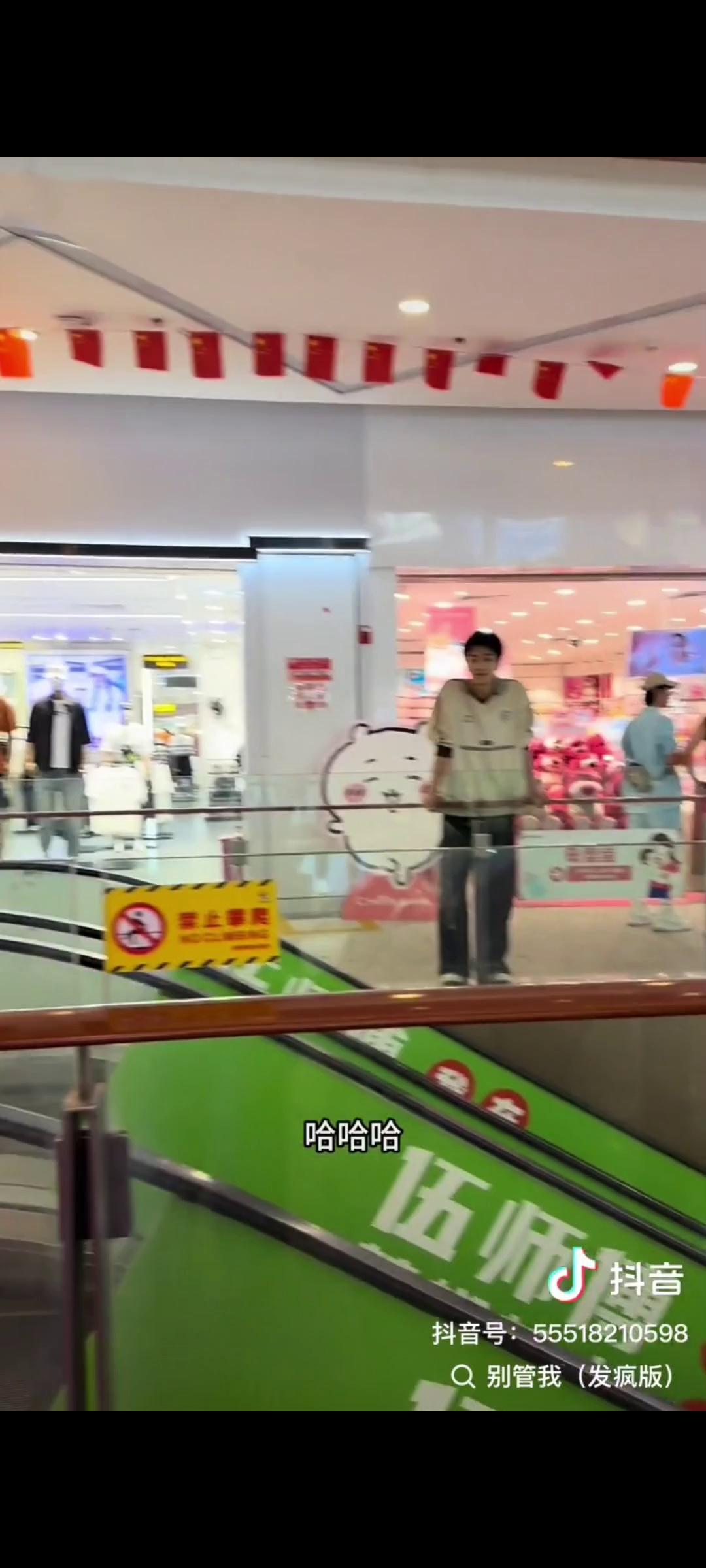 video-poster