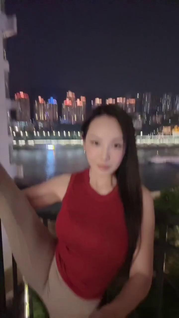 video-poster