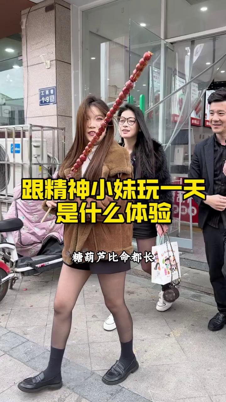 video-poster