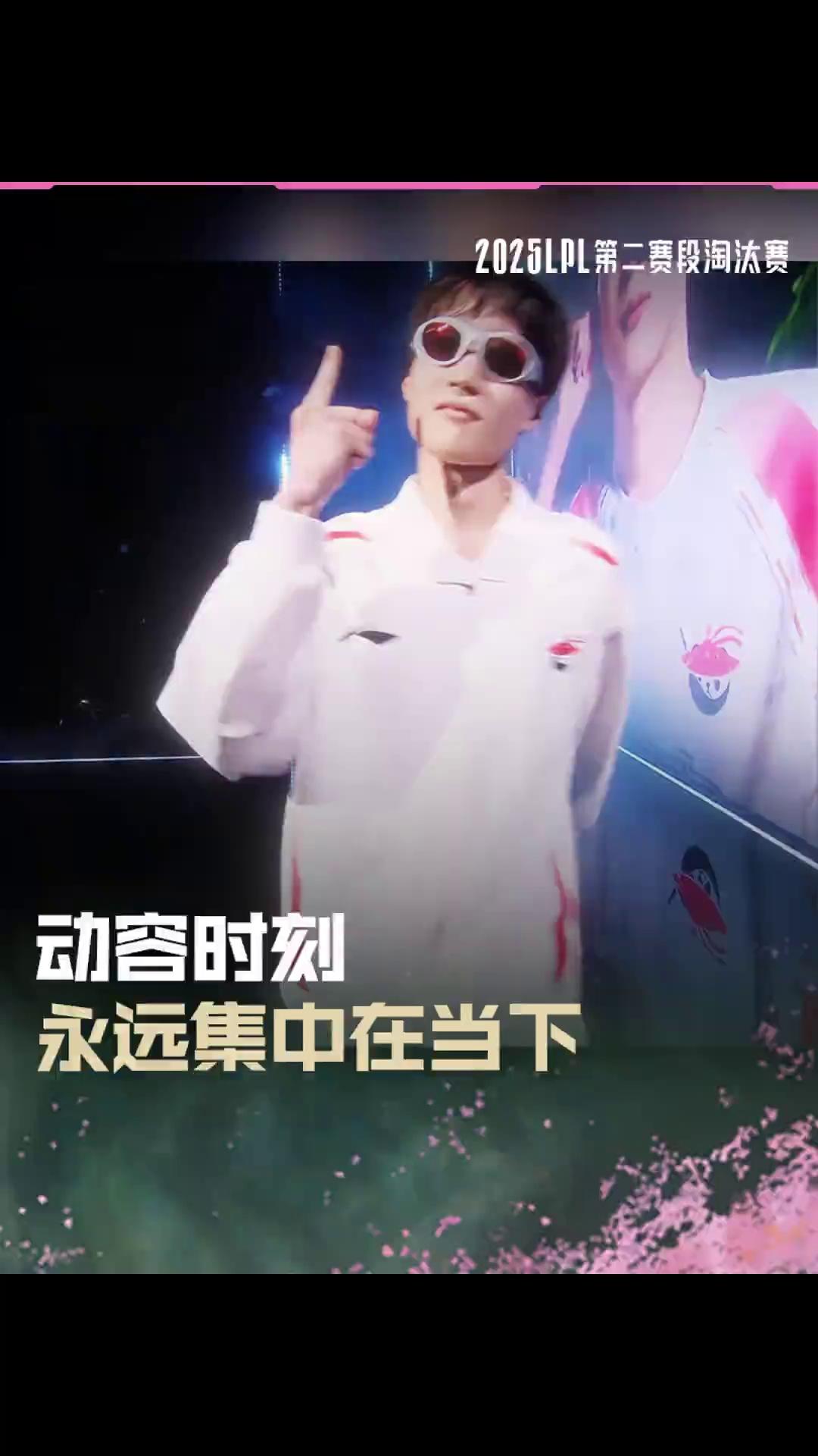 video-poster