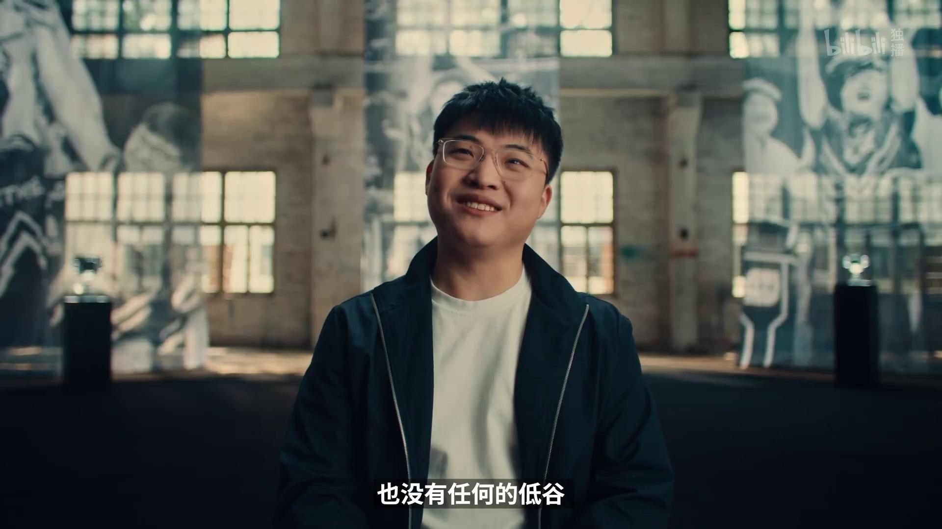 video-poster