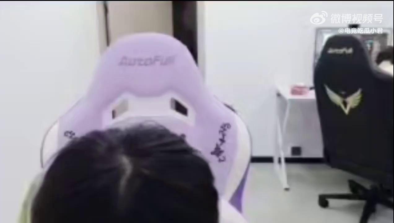 video-poster
