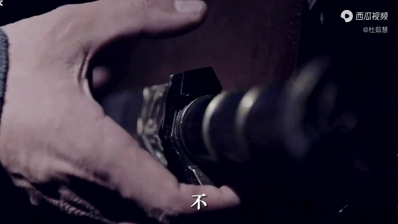 video-poster