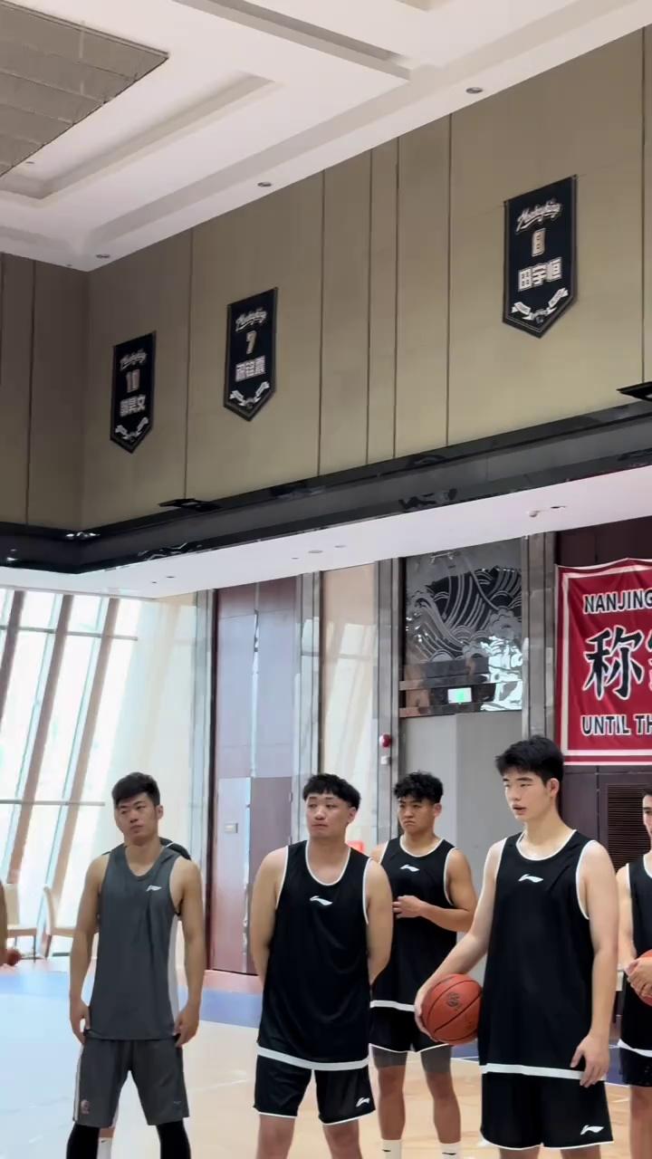 video-poster