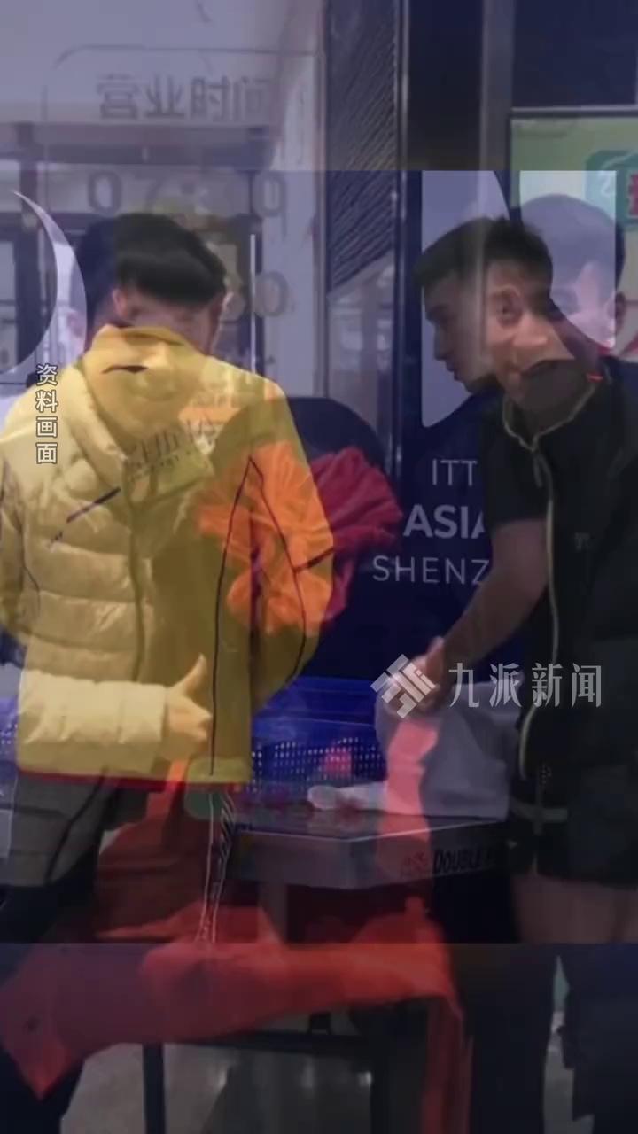 video-poster