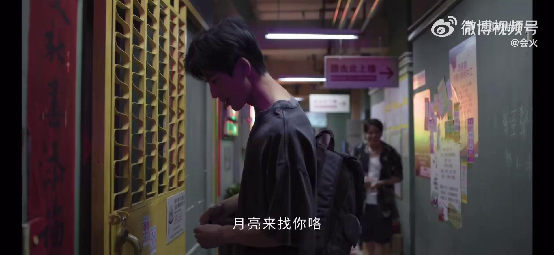 video-poster