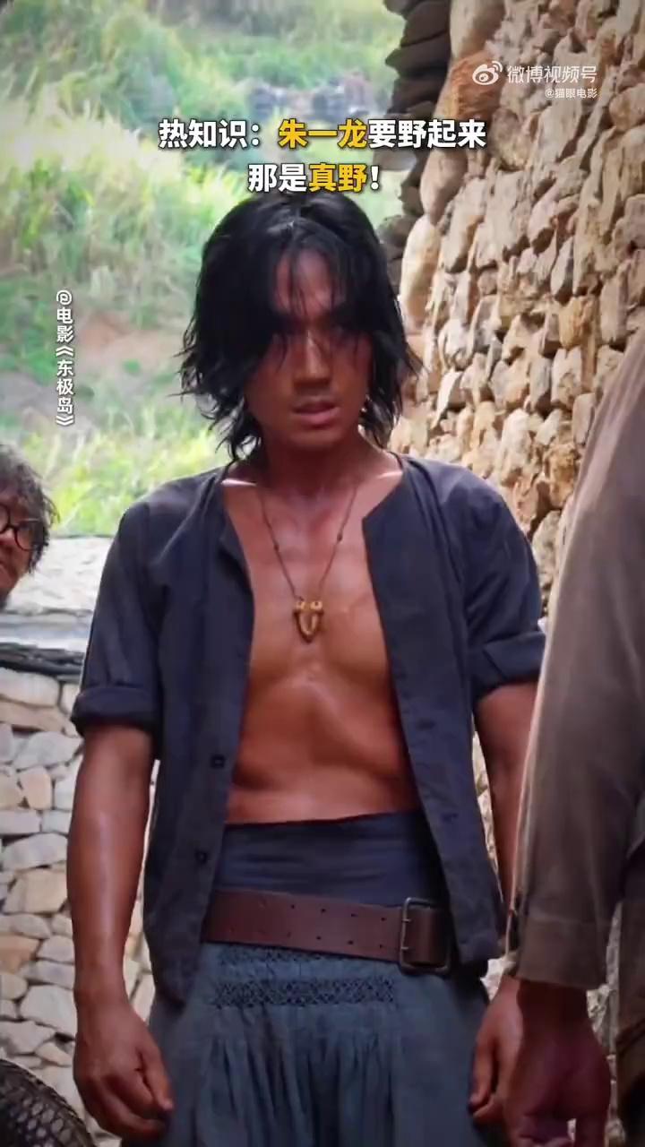 video-poster