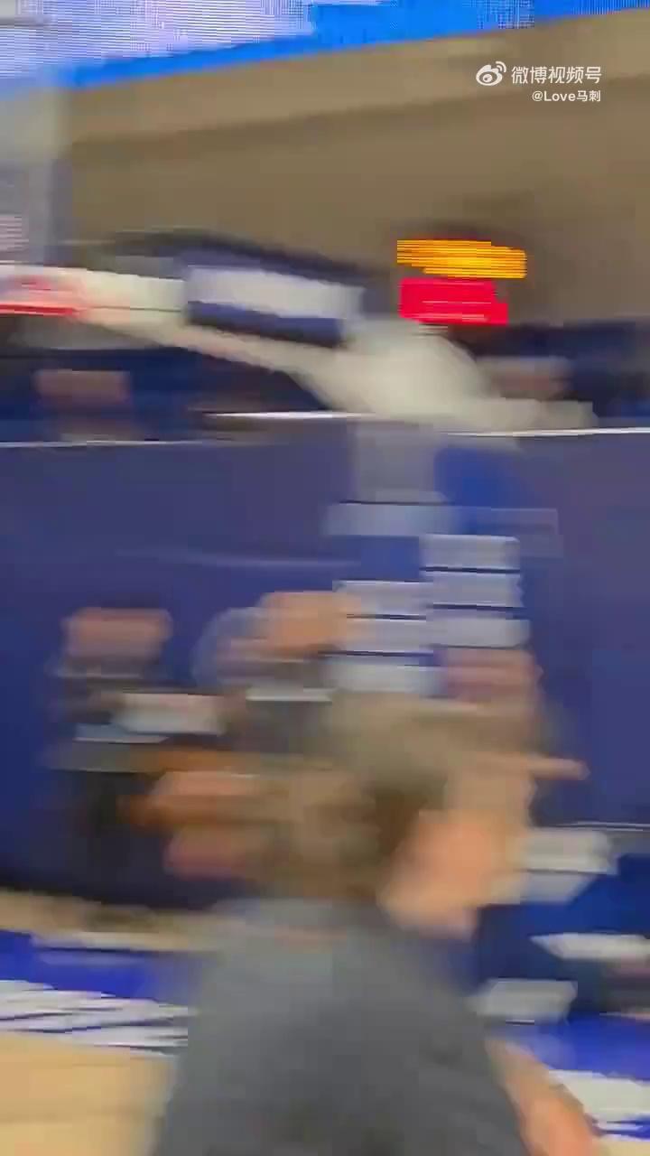 video-poster