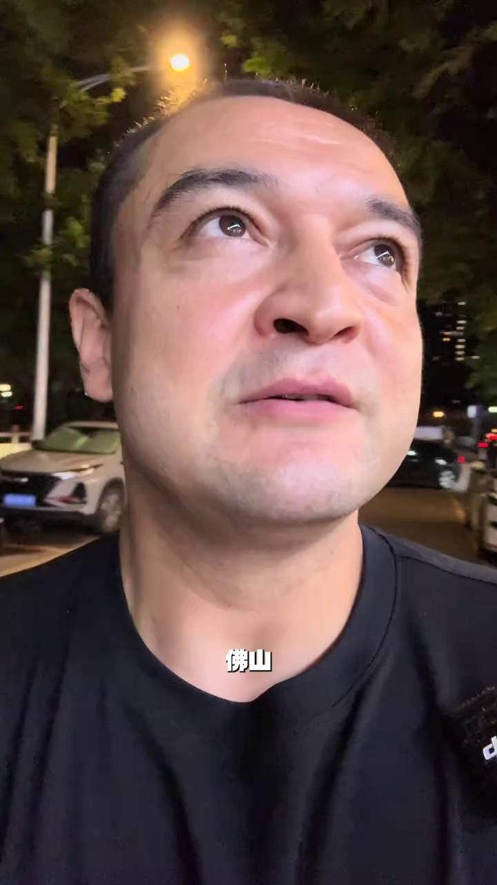 video-poster