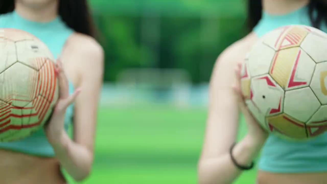 video-poster