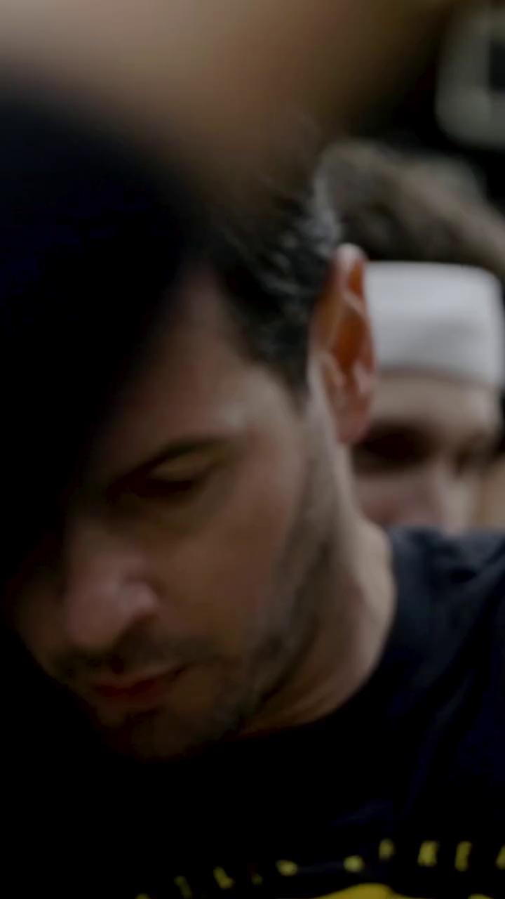 video-poster