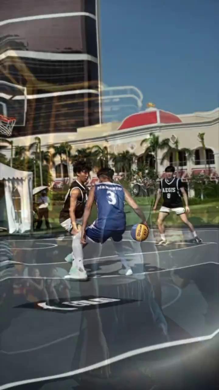 video-poster