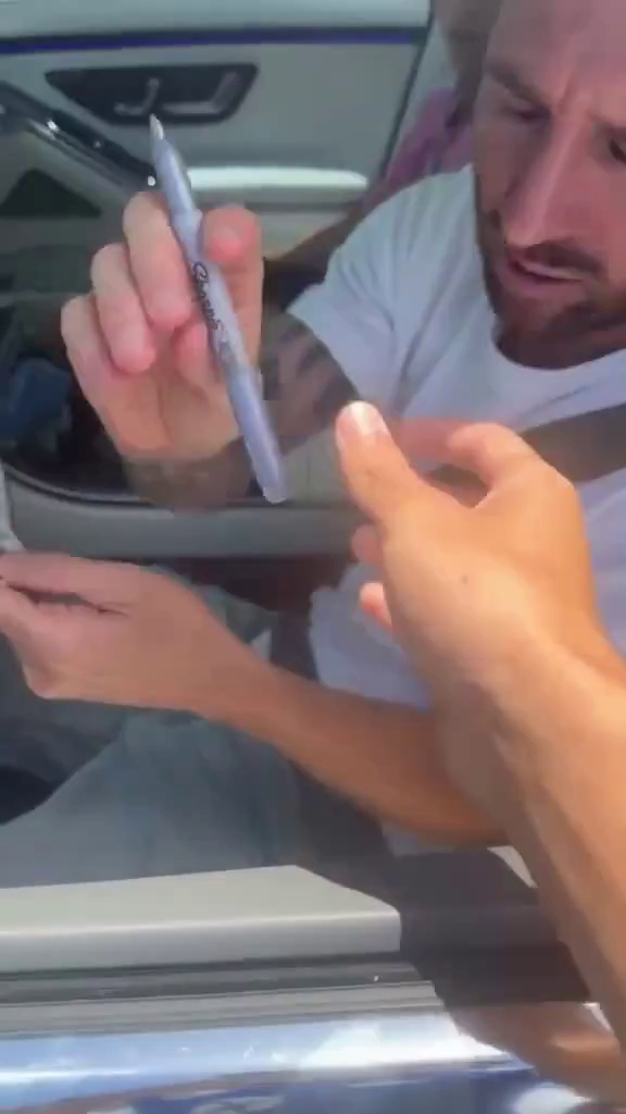 video-poster