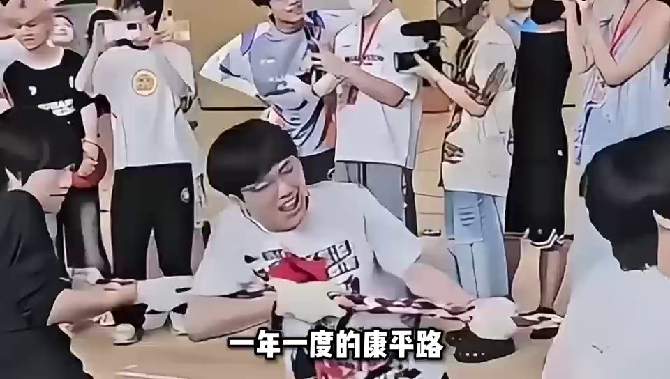 video-poster