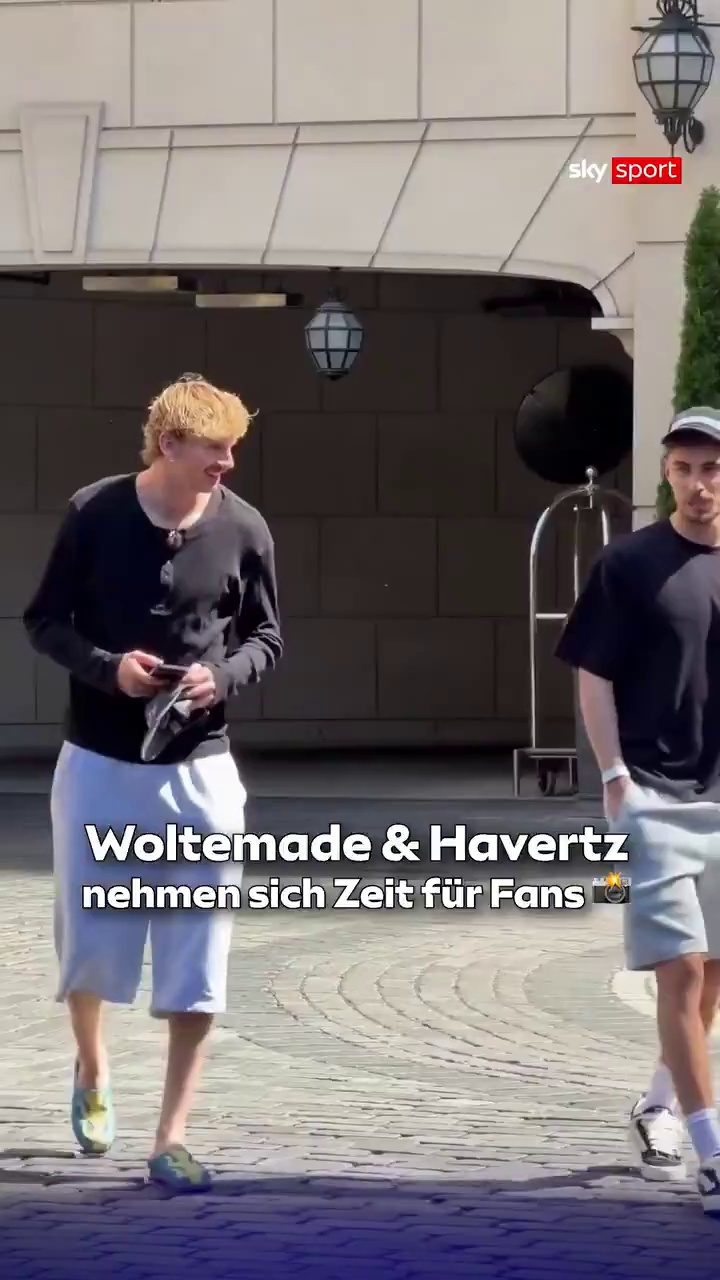 video-poster