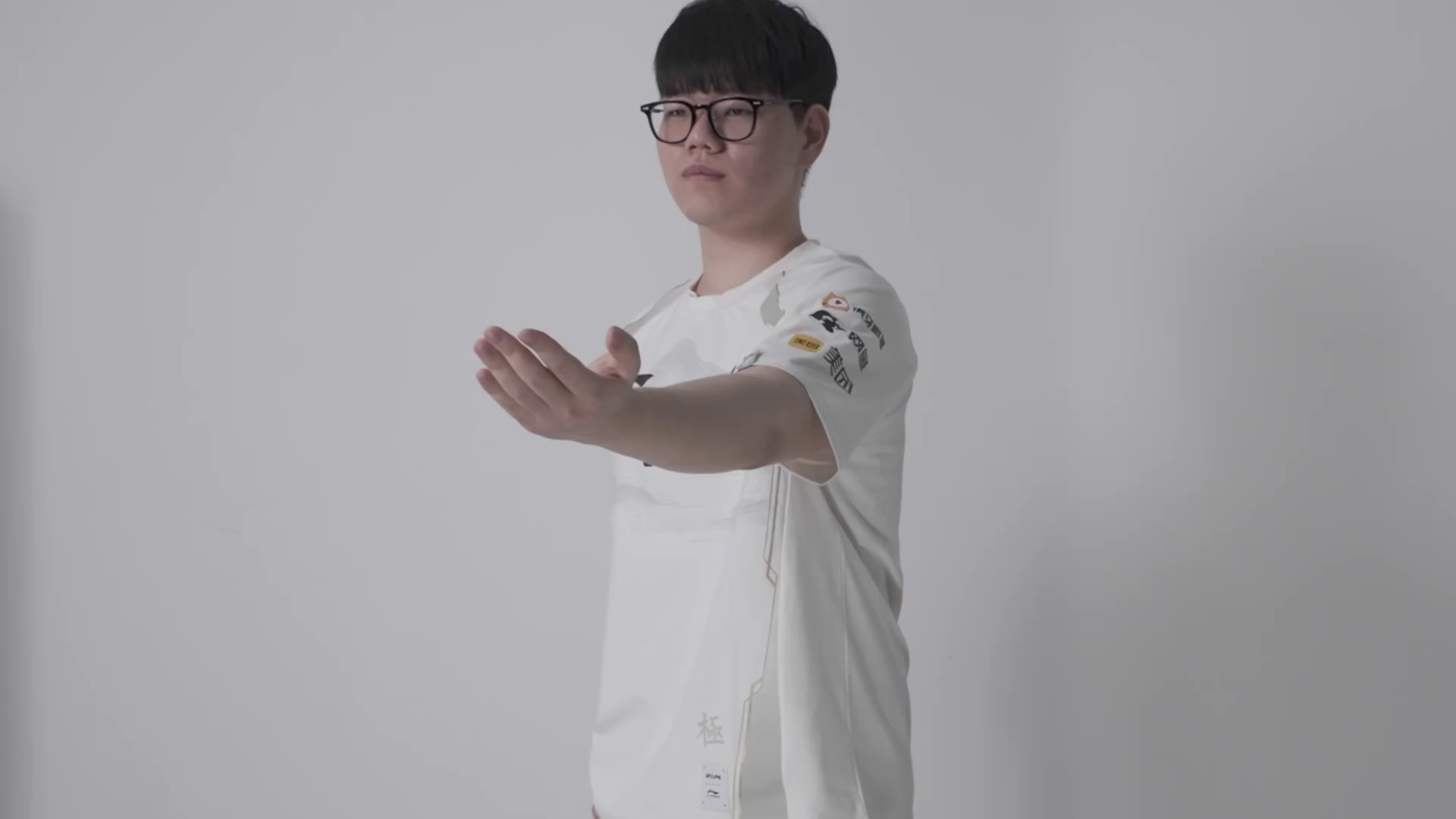video-poster