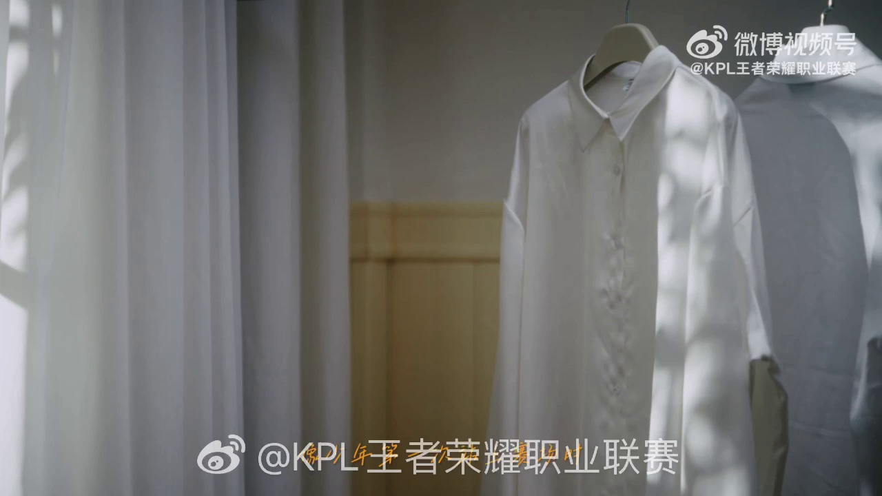 video-poster