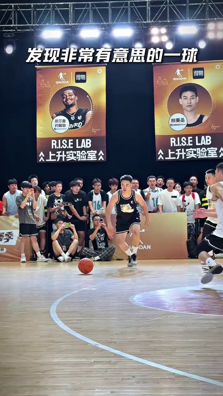 video-poster