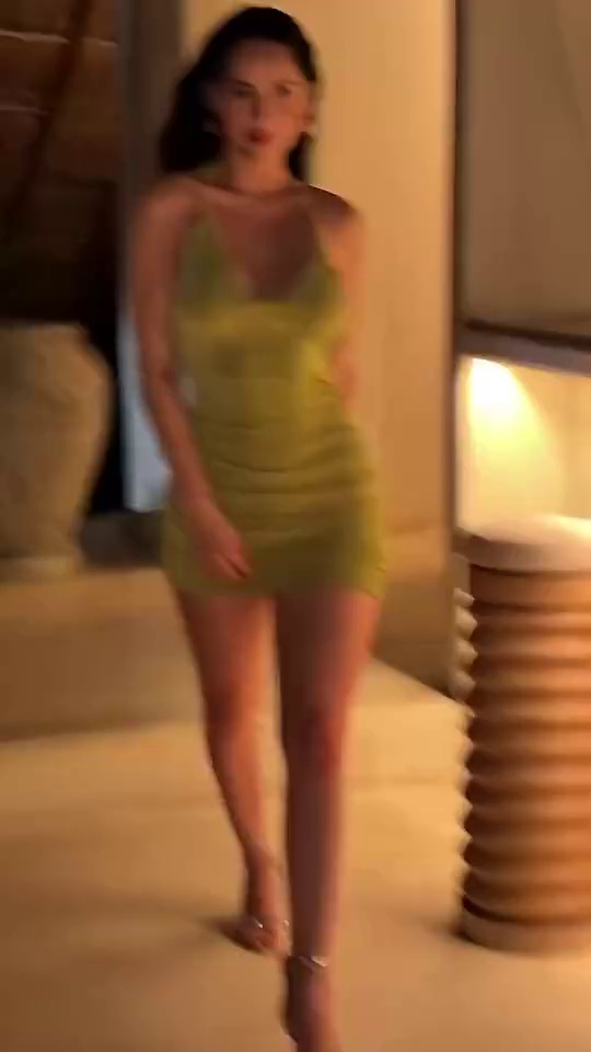video-poster