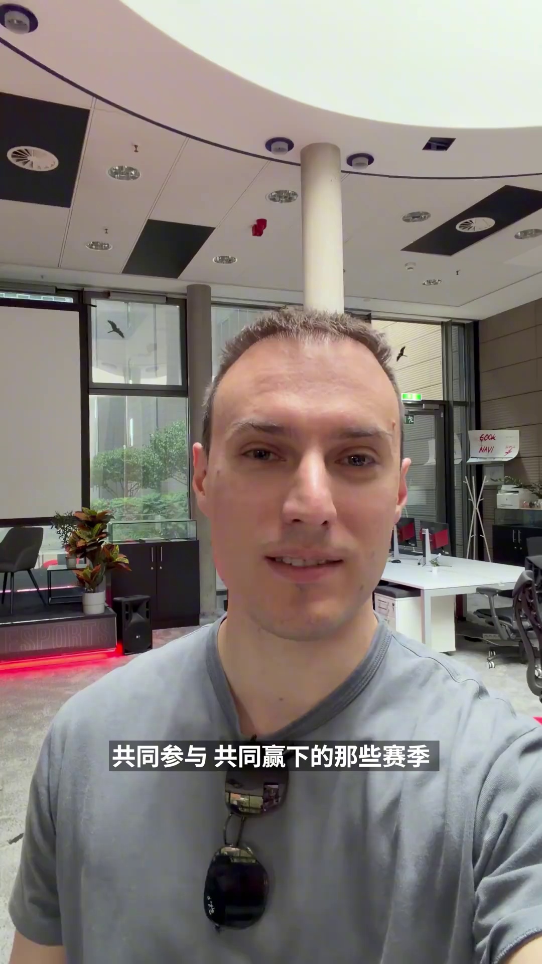 video-poster
