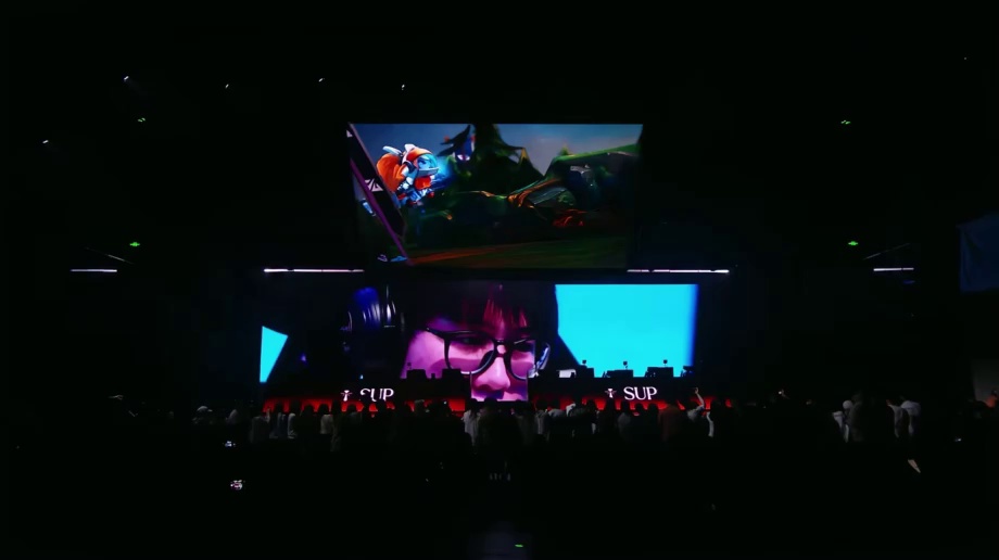 video-poster