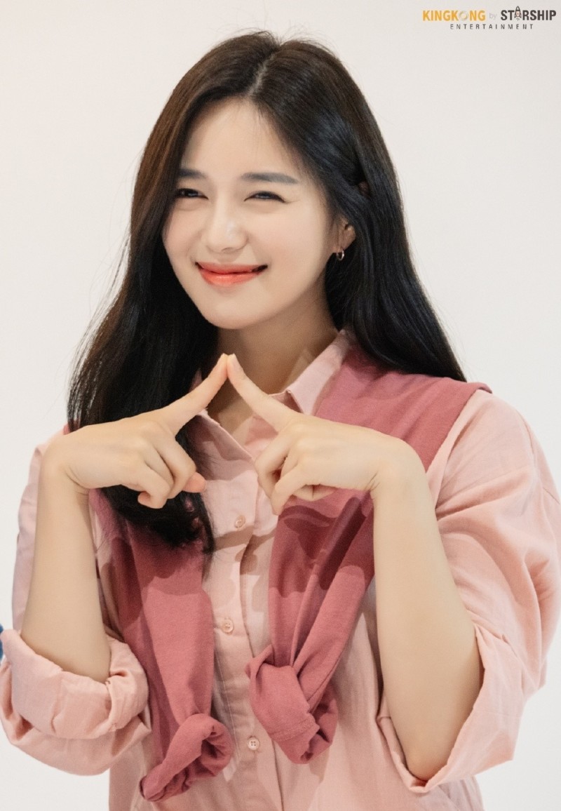 [图集分享]李伊利雅(73p,大流量慎点)